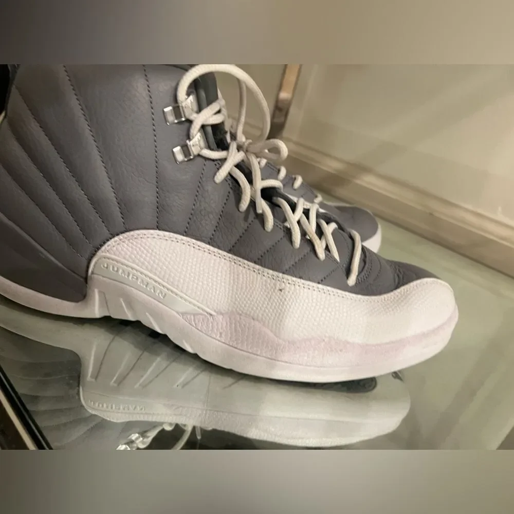 Jordan 12 Stealth 2022 Size 12 Pre-Owned СТ8013-015 Grey White